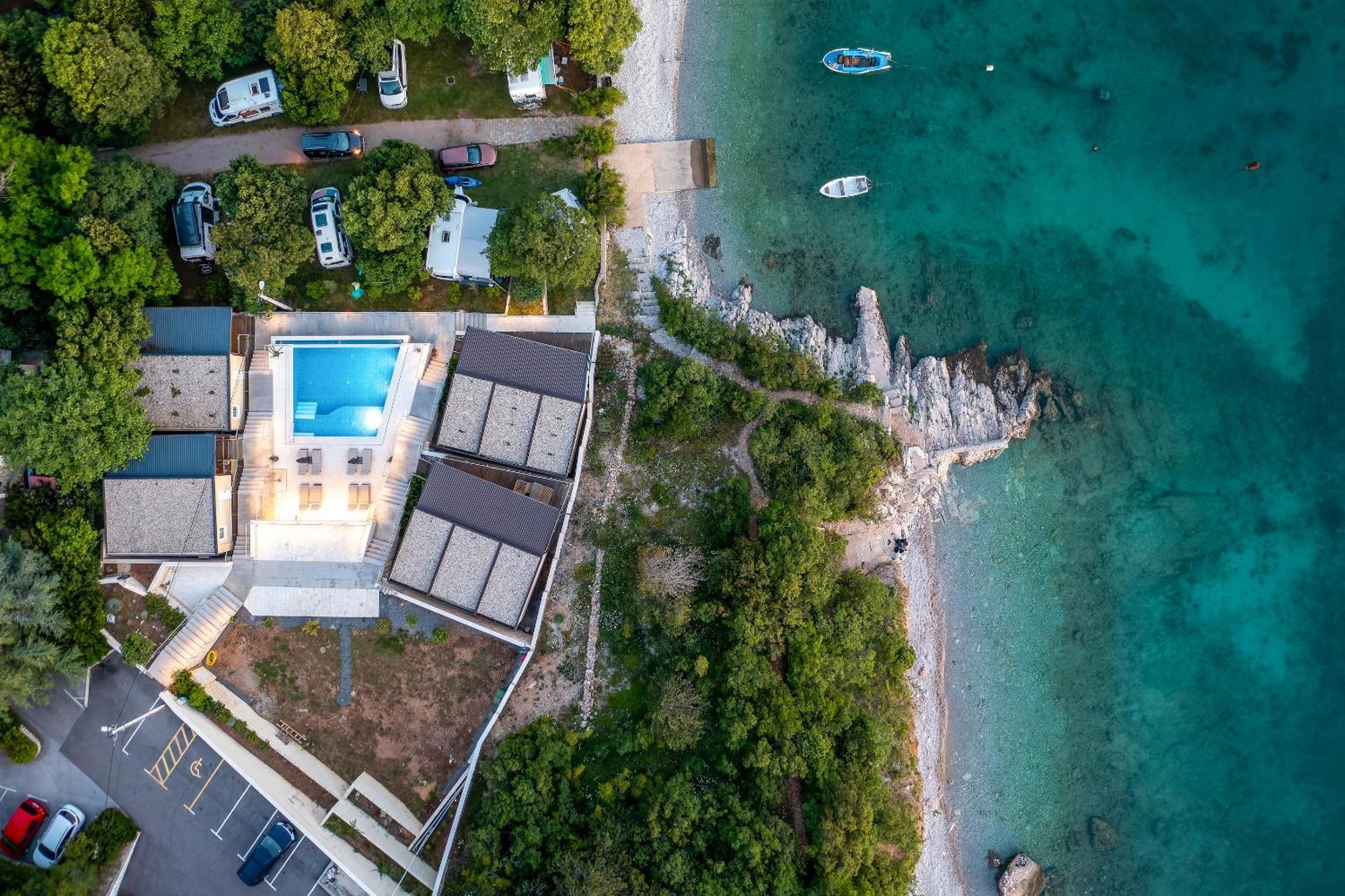 Hotel Boora Glamp Experience & Heated Infinity Pool Senj  Exteriér fotografie
