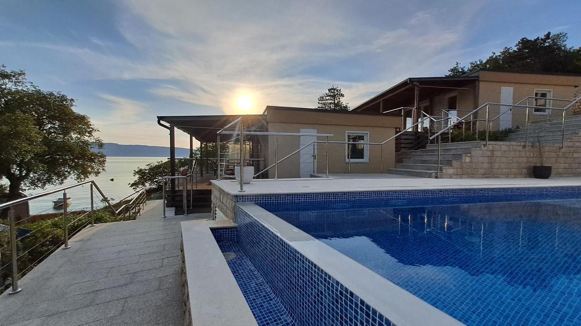 Hotel Boora Glamp Experience & Heated Infinity Pool Senj  Exteriér fotografie
