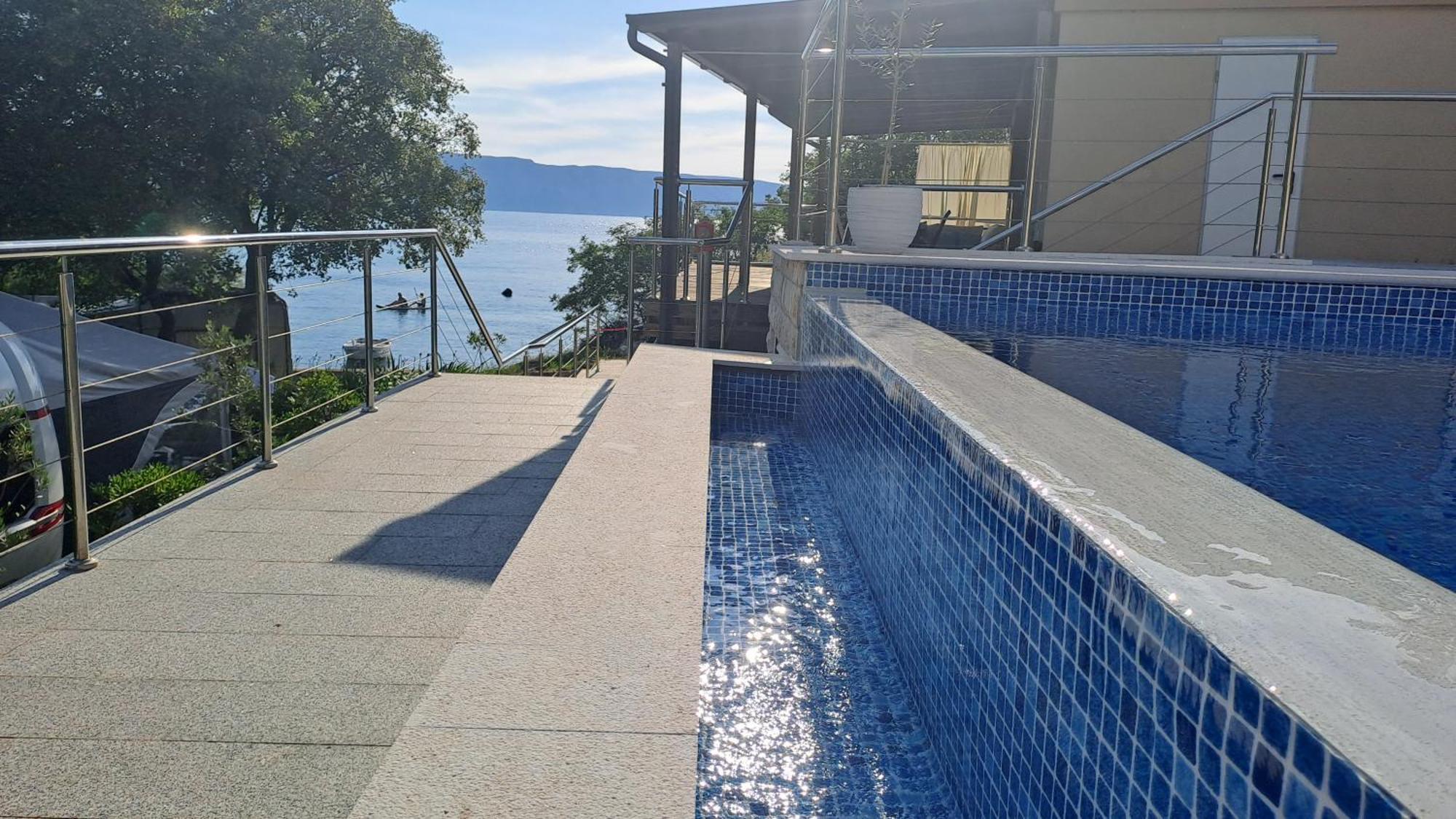 Hotel Boora Glamp Experience & Heated Infinity Pool Senj  Exteriér fotografie
